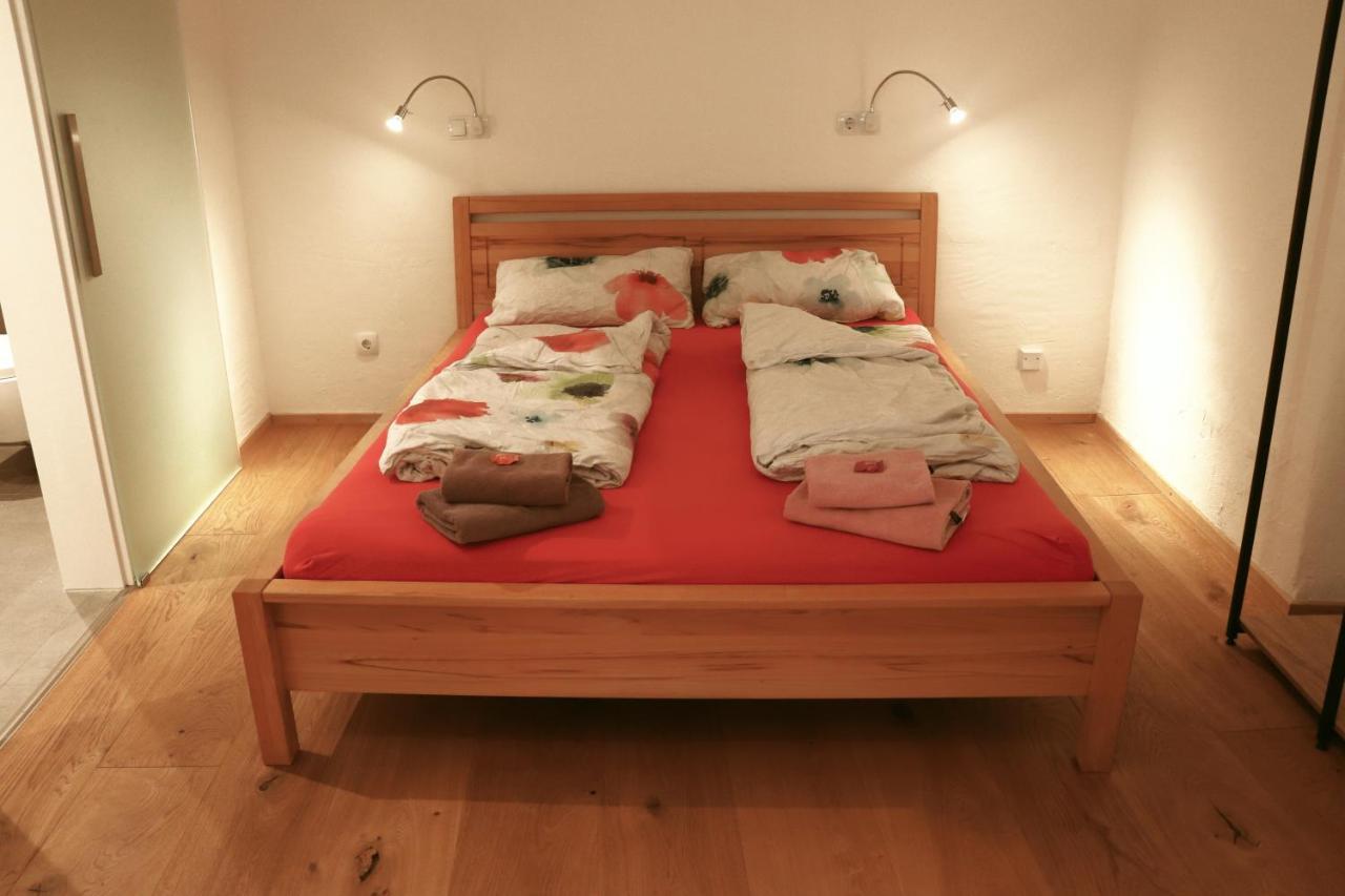 Kraiburg am Inn Stilvolle Wohnung Auf 50 M² Mit Parkplatz Und Wifi מראה חיצוני תמונה